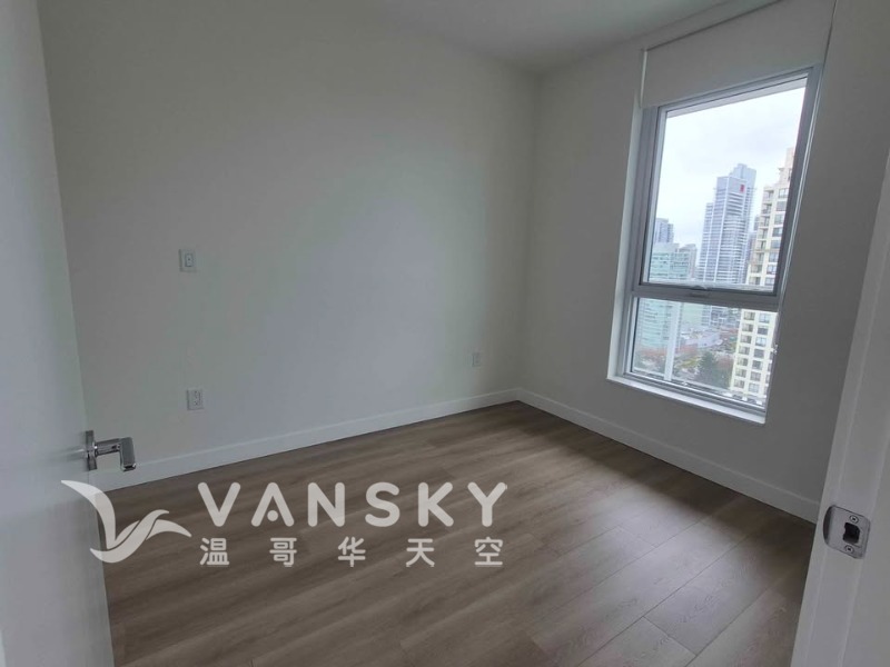 260412152434_phone 3.jpg